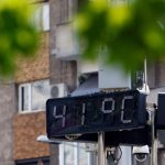 Temperaturi sufocante în aproape toată țara: ANM extinde codul roșu de caniculă - HARTĂ. În ce zone își vor face apariția furtunile