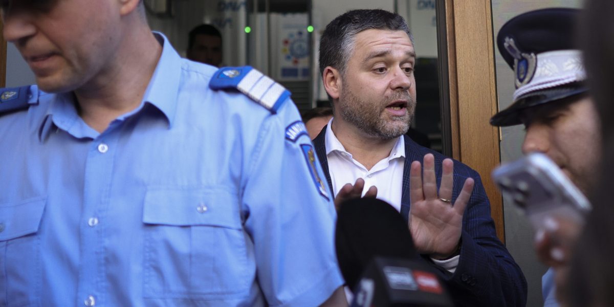 Ciucu rămâne sub control judiciar. Tribunalul București a respins contestația primarului