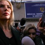 Laura Vicol îi face plângere penală lui Siegfried Mureșan: „Acest aservit străinilor mă amenință”