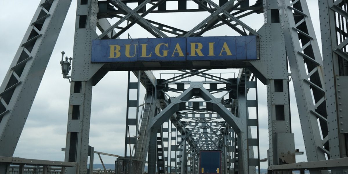 Podul Giurgiu-Ruse, blocat două zile: Când și pe unde o poți lua