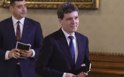 Nicușor Dan explică cine l-a sunat pentru Guvernul Veștea