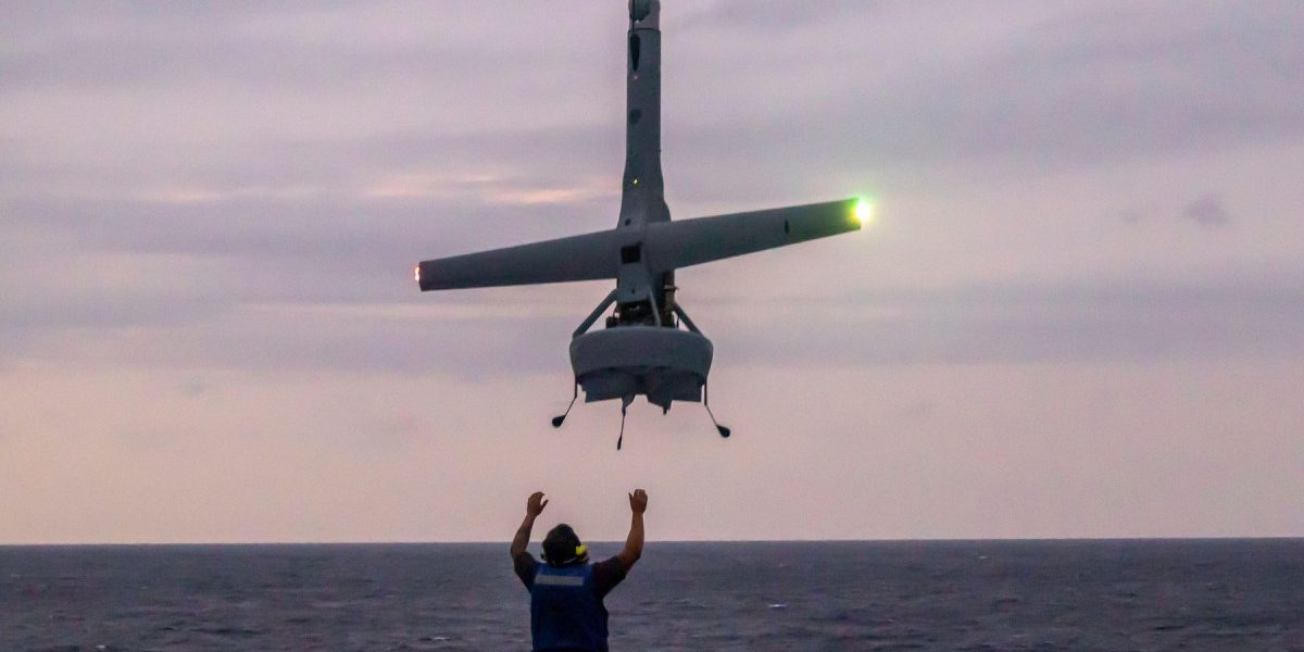 Ofițer Român Lovit de Dronă în Texas. Anchetă Reuters