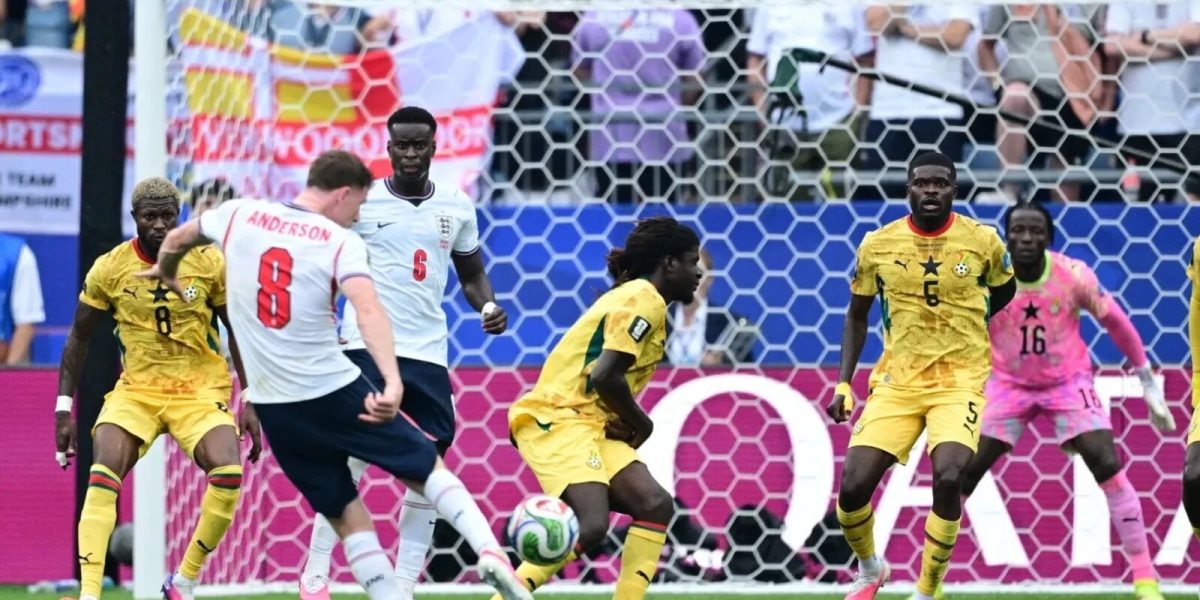 Ghana ține în șah Anglia pe stadion. Surpriză la Mondial