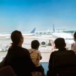 Companii aeriene low-cost: Noi reguli pentru familiile cu copii