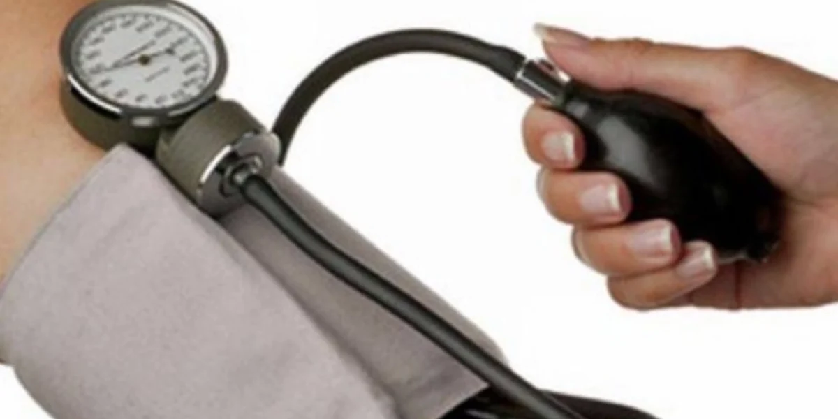 Medicii: Hipertensiunea, obligatoriu după 40 bărbați, după menopauză femei