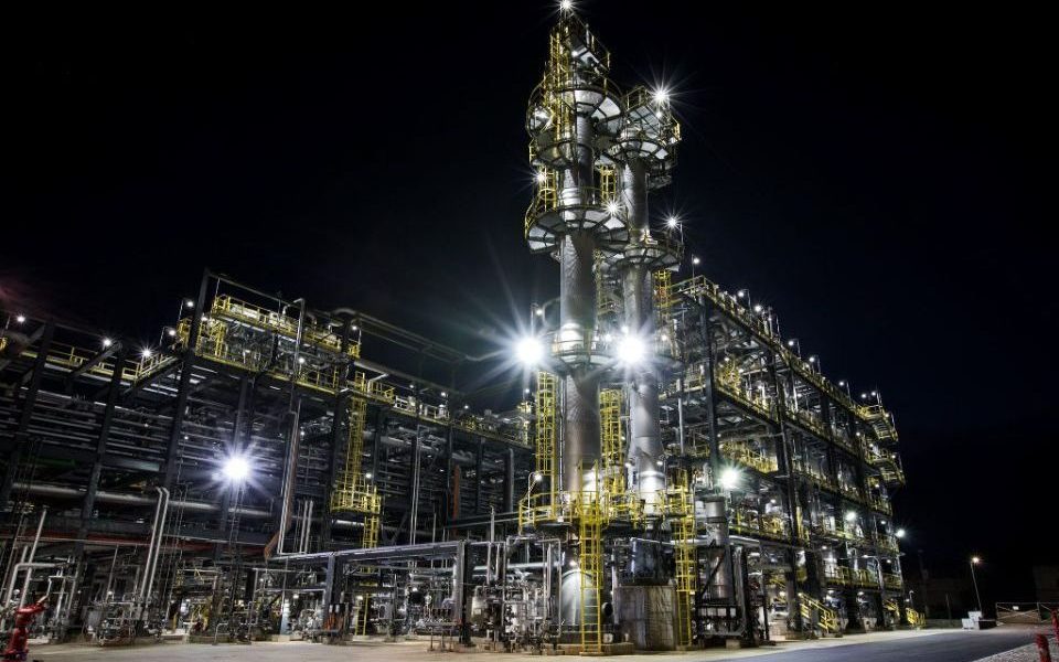 OMV Petrom: 140 mil. Euro la Petrobrazi, noi speranțe bursiere