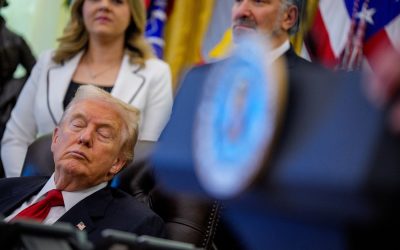 Trump, profit uriaș din cripto. Investitori, faliment