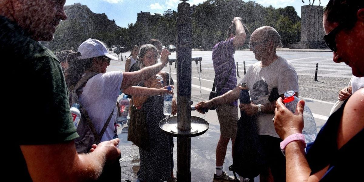Franța în flăcări: Caniculă istorică, peste 44 de grade