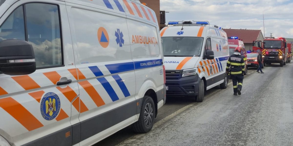 Tragedie în Brăila: Remorcă peste mașină, doi morți