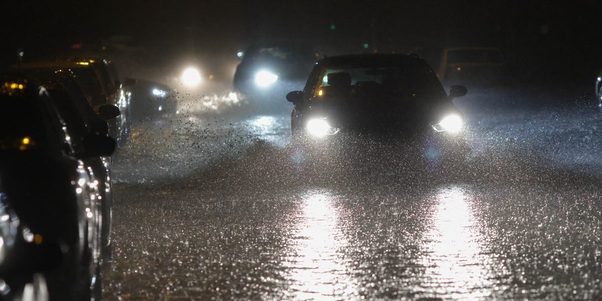 Alertă Portocalie: Furtuni și Grindină în Buzău, Prahova, Galați, Brăila