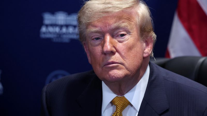 Trump amenință Iranul la summit NATO, pacea – „peste”