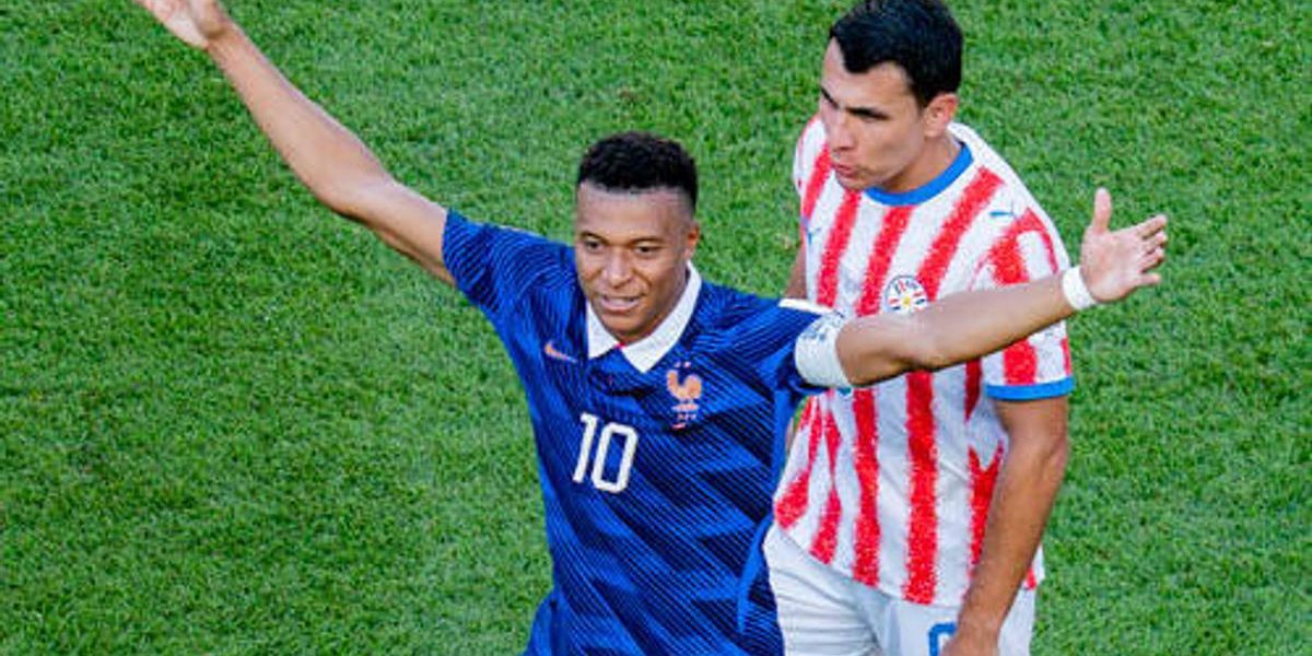 Mbappe, „inamicul” Paraguayului: Imaginile șocante de după fluier (64)