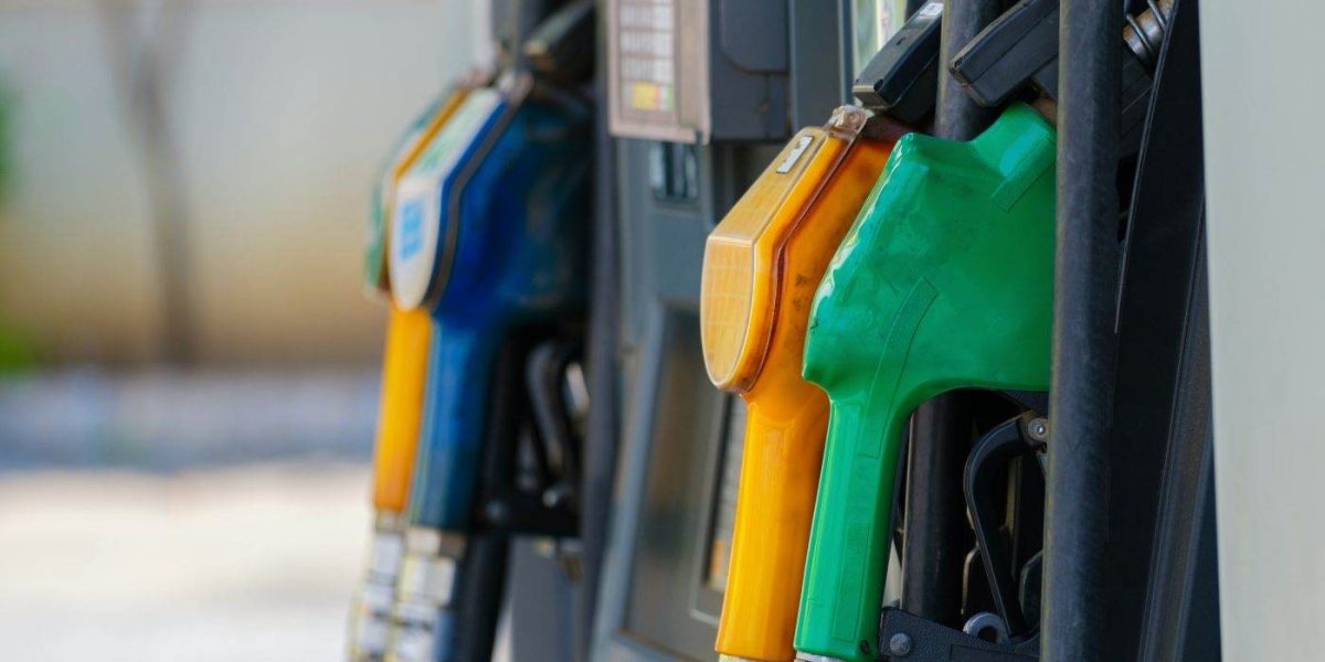 Rusia prioritizează combustibilul pentru magazine: Cozi la alimente?