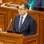 Tofan: Fără pensie mai mare, propune pilon II din privatizări