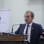 Pop Criticat Violent de o Organizație Anti-Antisemitism