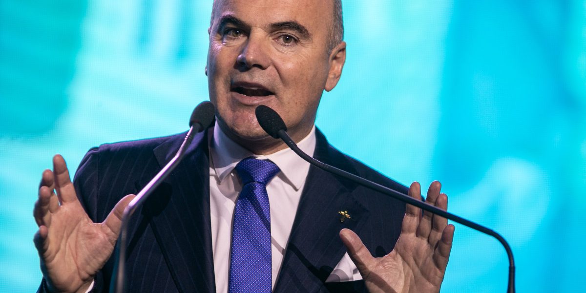 Tișe strânge adepți în PNL. Rareș Bogdan: Nu pe-o zonă ideologică