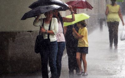 Vremea se dezlănțuie: Cod galben extins, litoralul în pericol