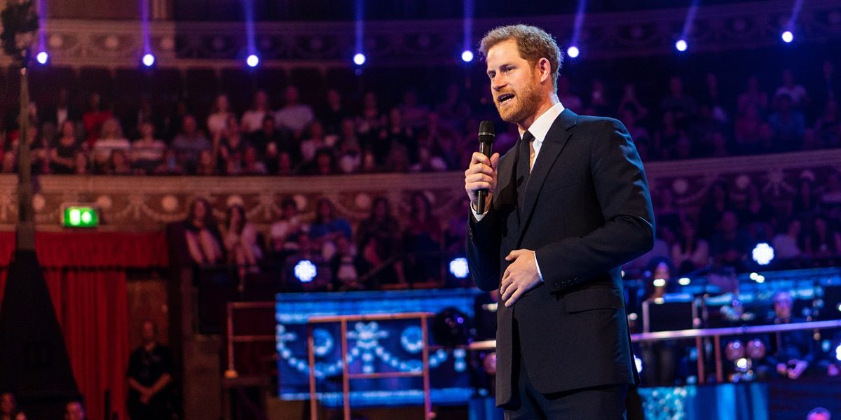 Harry și Elton John, învinși în procesul cu Daily Mail