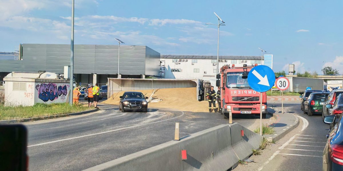 Camion răsturnat pe Centura Bucureștiului: Traficul, blocat