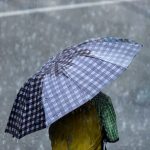Furtună pe jumătate din țară: București, afectat de vijelii și grindină