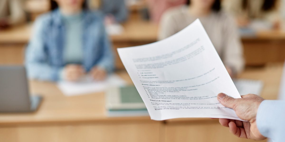 Titularizare 2026: Peste 37.000 intră azi la scris. Când vin rezultatele