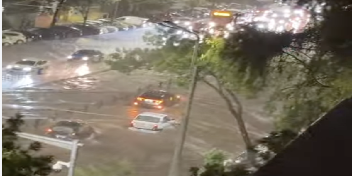 București sub cod roșu: Vijelie de 70 km/h, furtună la orizont