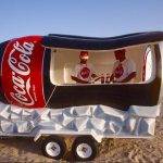 Coca-Cola, dansul vagului ambalajului rusesc și revenirea sa discretă
