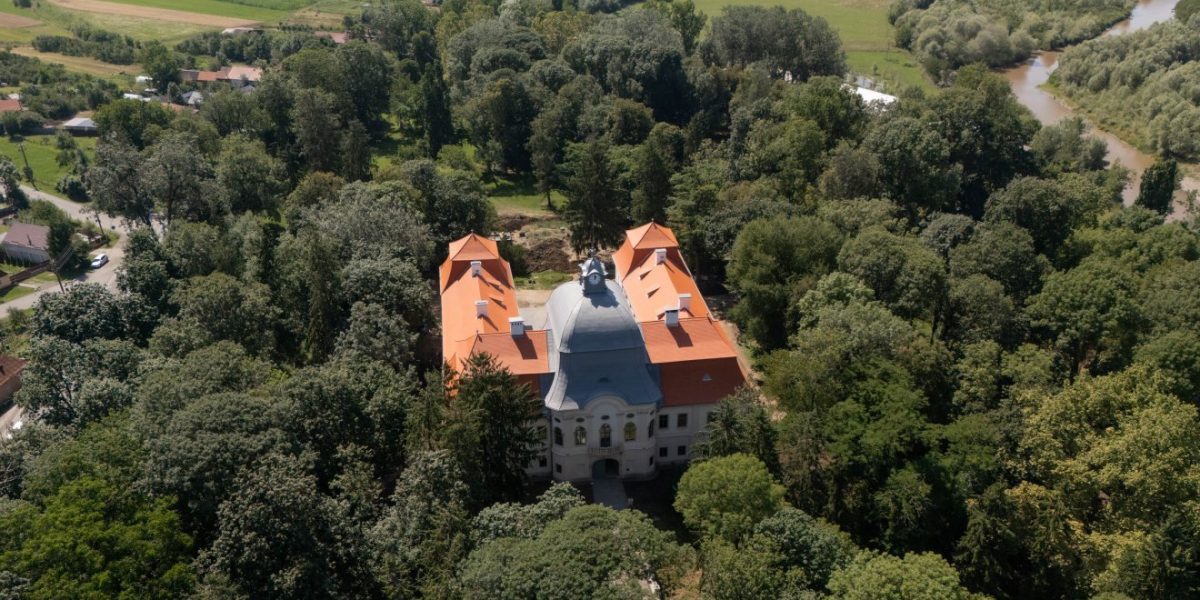 Teleki-Conect: Castelul din Mureș și-a recăpătat strălucirea