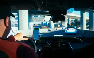 București: Ride-sharing amendat cu 1,28 mil. Lei pentru muncă ilegală