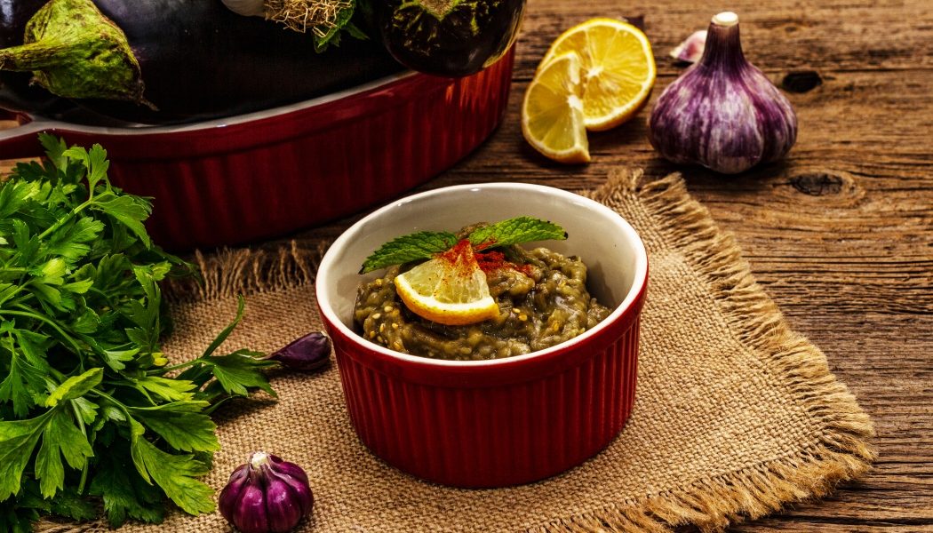 Salată de vinete: Rețeta gustoasă, fără pic de ulei