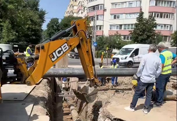 București: Mâine se circulă anevoios. Linii tramvai noi, rute autobuze schimbate