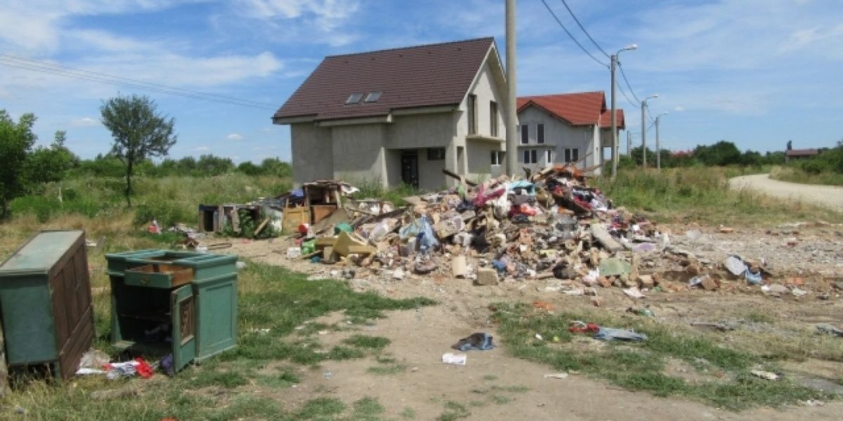 Termen limită pentru casele ilegale: Un an pentru legalizare sau vine demolarea