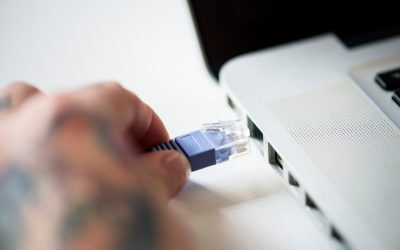 Rebelii ’90 au adus internetul Rapid în România