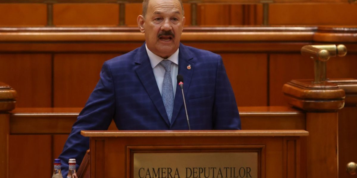 PSD-istul PSD-ului, singur pe AUR! Nicușor Dan, suspendat