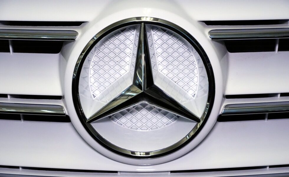 Class action lawsuit alleges Mercedes AMG car logos have a burn hazard