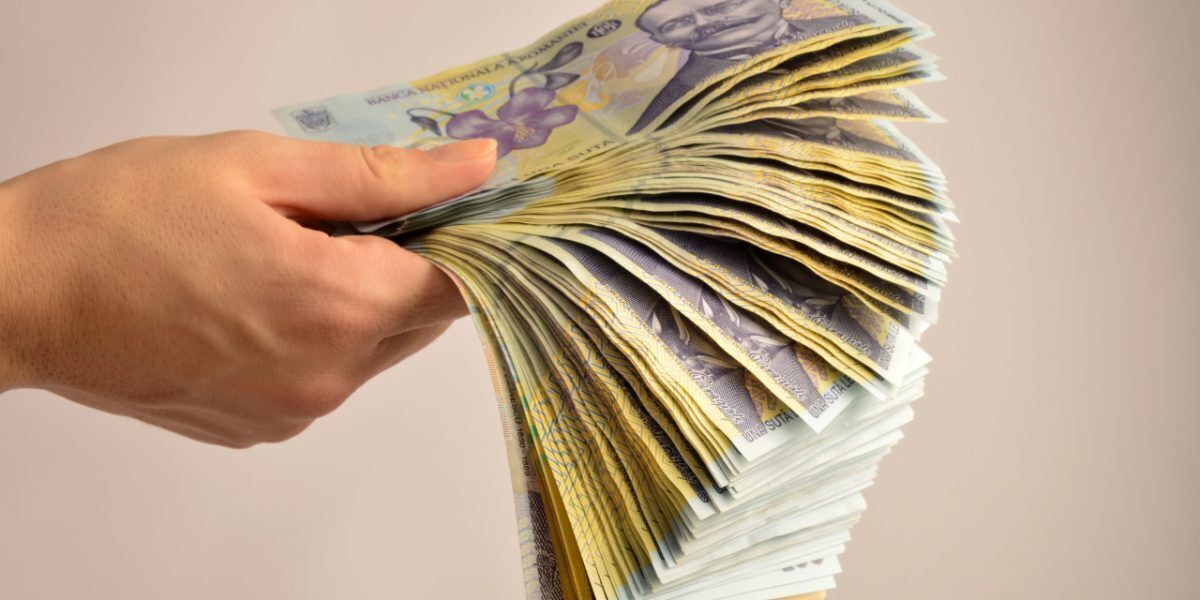 Primă de pensionare de aproximativ 532.000 de euro pentru un angajat de la ROMATSA