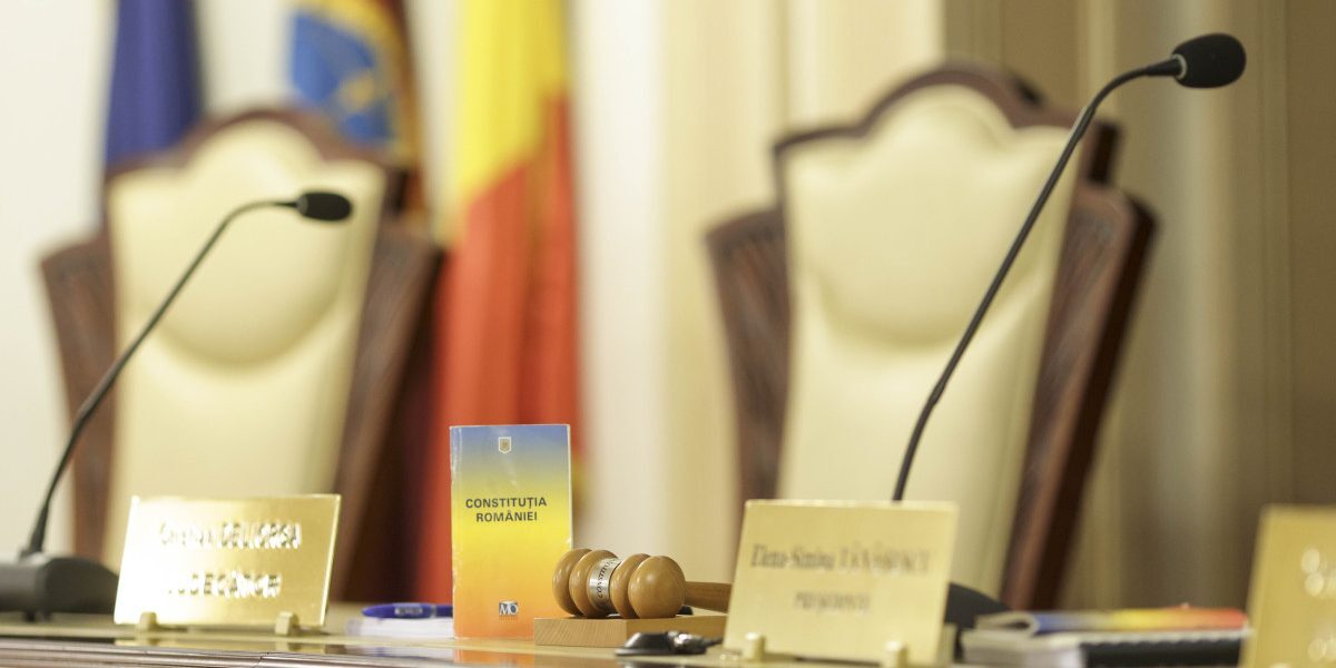 CCR, decizie azi: ANI, averile partenerilor și mandate, pe masă