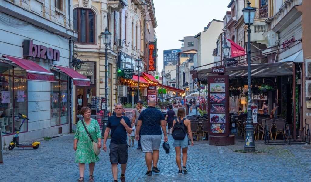 Românii fug din țară: De ce se scapă vacanța acasă