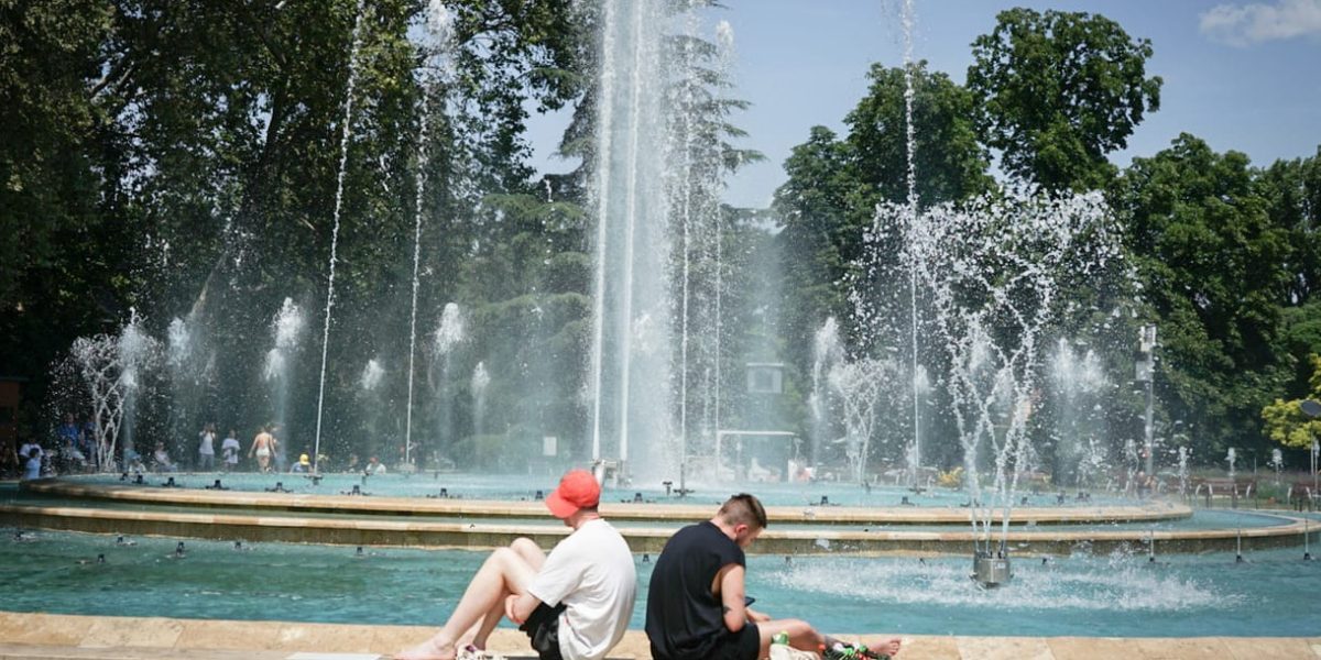 Caniculă persistentă, vine un front rece dezafectat