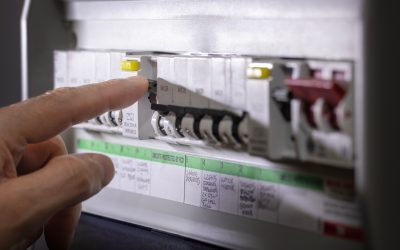 Transelectrica, restricții la consum pentru marii industriești