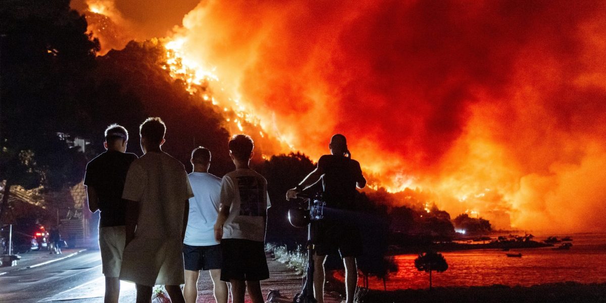 Croația în flăcări: Atenție la incendii pe coasta Adriatică