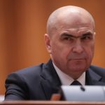 Premier responsabil sau risc de prăbușire economică