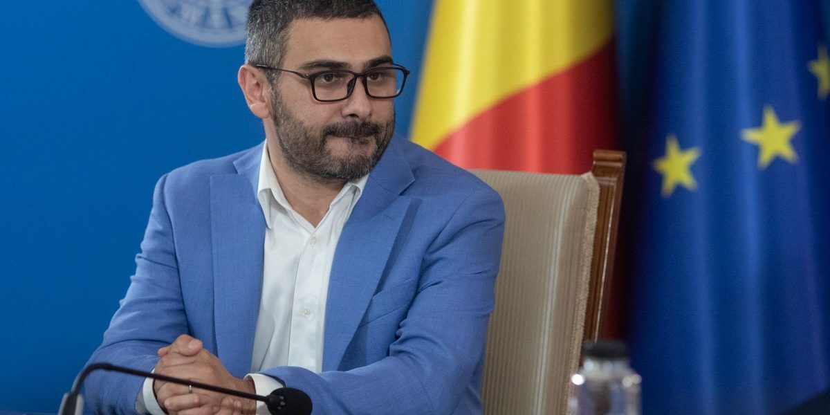 PSD, explicați voiajul de lux la Mykonos al lui Manole și ai invitaților săi