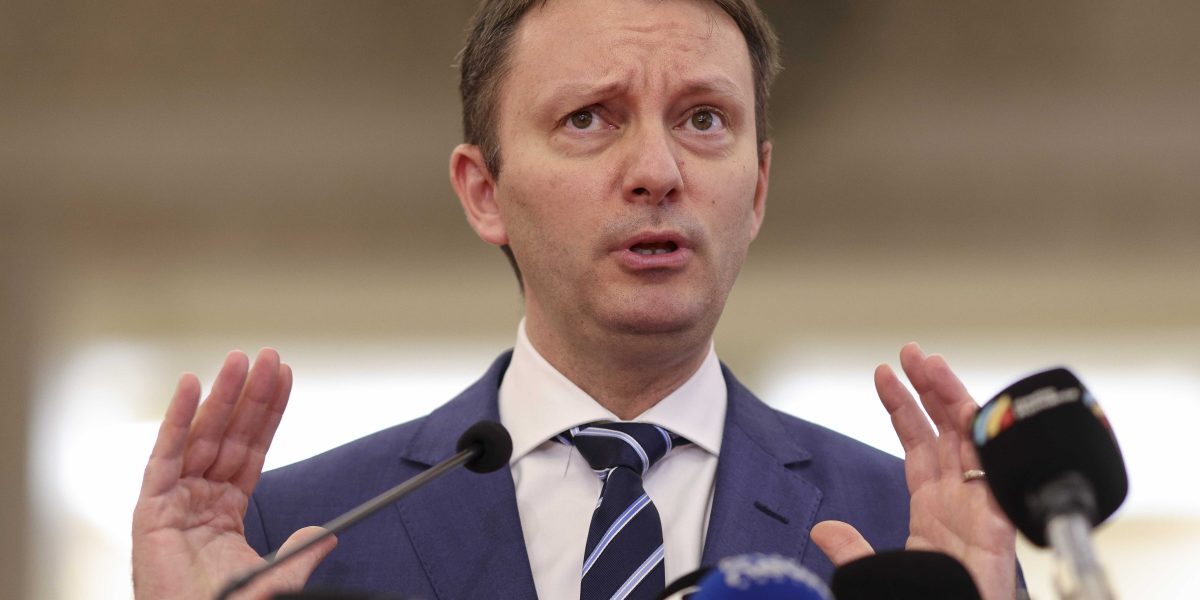 Mureșan, contestat în instanță cu o zi înainte de votul de învestitură
