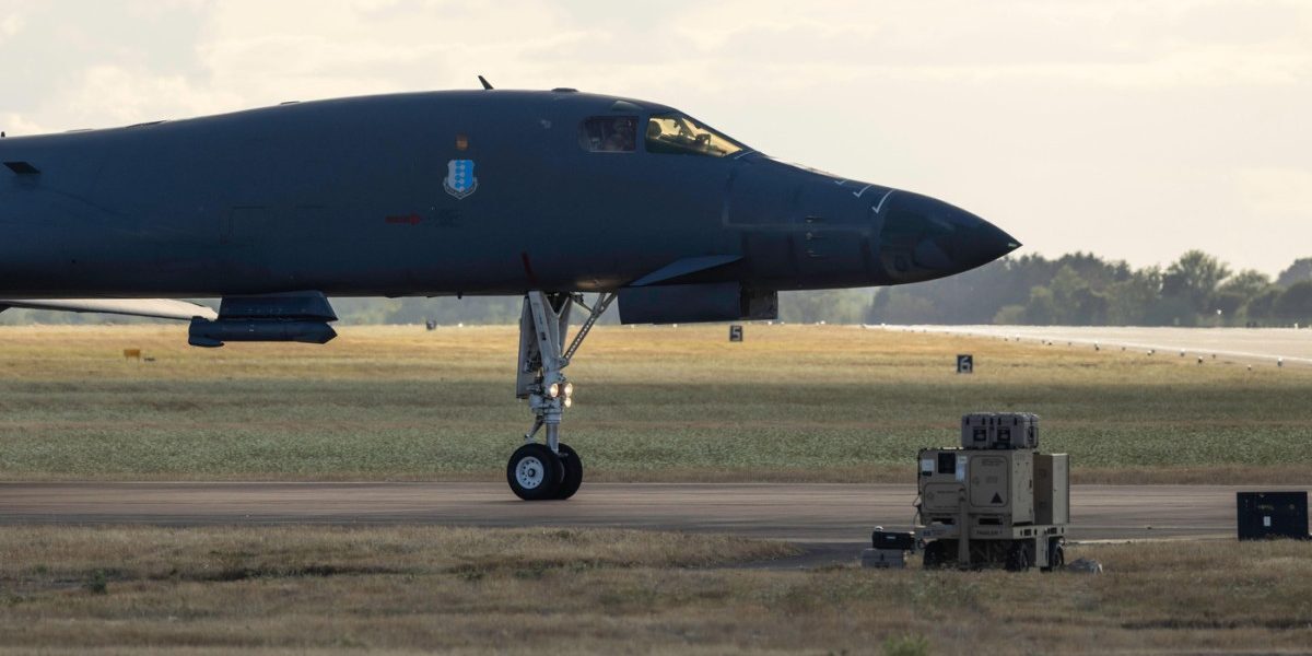 Trump, la bază aeriană: 5 arestați, suspiciune teroristă