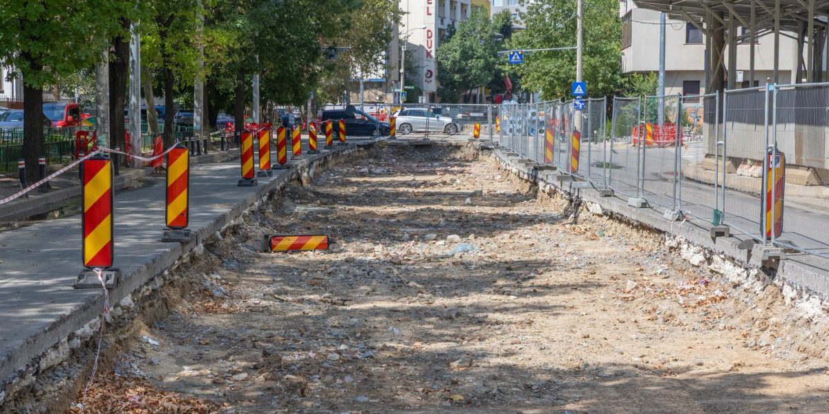 Șantiere tramvai București: Ciucu explică întârzierile prin rețele vechi de 80 de ani