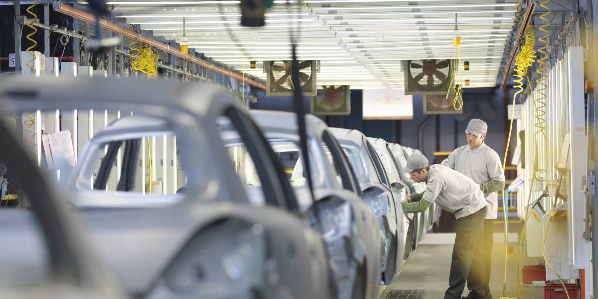 Dacia, amenințată de criza energetică: „Mingea e la Guvern”
