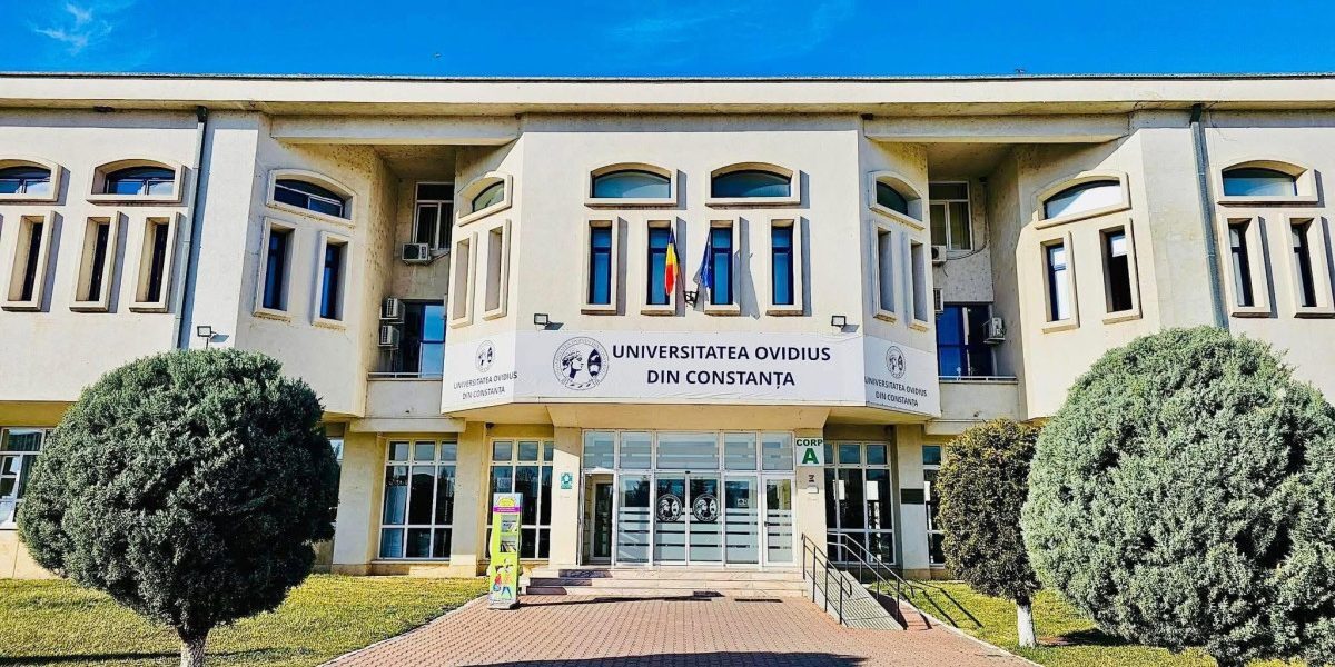 DNA: Șpagă pentru restanțe la Ovidius. Doi profesori și două studente, reținuți