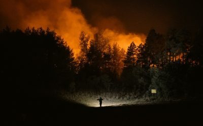 Fumul toxic crește: Canicula și incendiile, pericol major pentru aer
