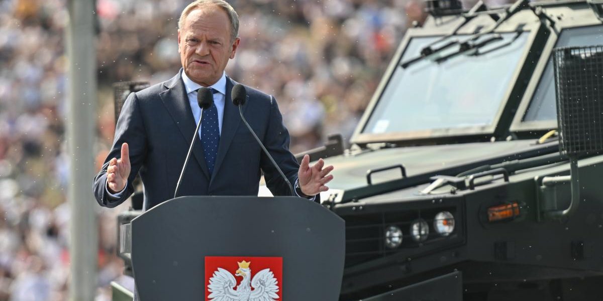 Polonia: Rușii pregătesc atac spre NATO. Tusk: Cel mai probabil scenariu